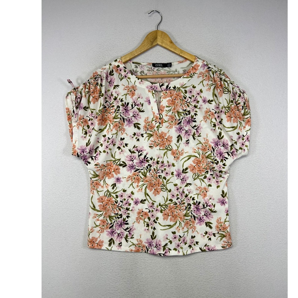 Cottagecore CURE. Women Size M White Floral Split Neck Short‎ Sleeve Knit Top